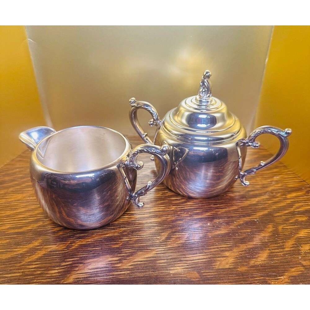 Vintage Oneida Silver-Plated Lidded Sugar Bowl and Creamer Set – Elegant Ornate